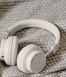 Náhlavné slúchadlá s Bluetooth