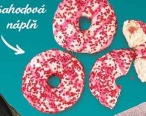 Donut s jahodovu náplňou