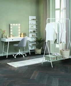 Vešiak na šaty LYNGDA