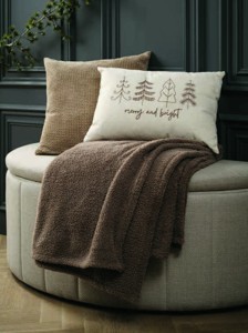 2) Ozdobný vankúš ELLE