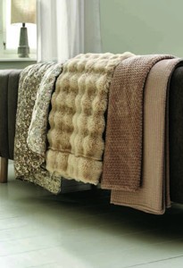 3) Fleecová deka ROSENVIAL