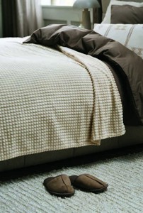 2) Ozdobný vankúš GRYNSILDRE