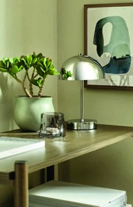 3) Lampa na batérie KENT