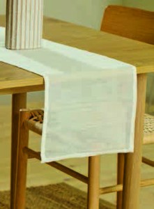 Stredový obrus BREI