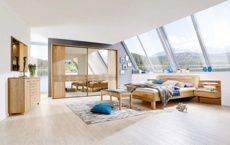 Spálňa - skriňa s otočnými dverami