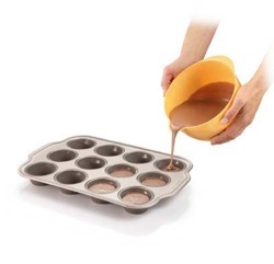 Silikonová forma s kovovým okrajim DELÍCIA