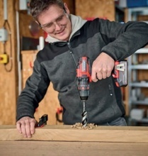 EINHELL POWER X-CHANGE AKU VŔTACÍ SKRUTKOVAČ TE-CD 18/44 LI-I (1 X 2,5 AH)